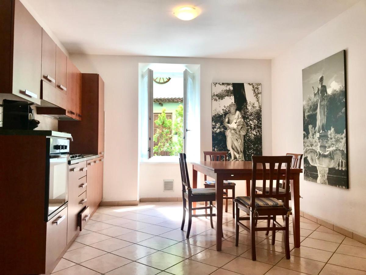 Casa Rosella Apartment เบซเซ็กกา ภายนอก รูปภาพ