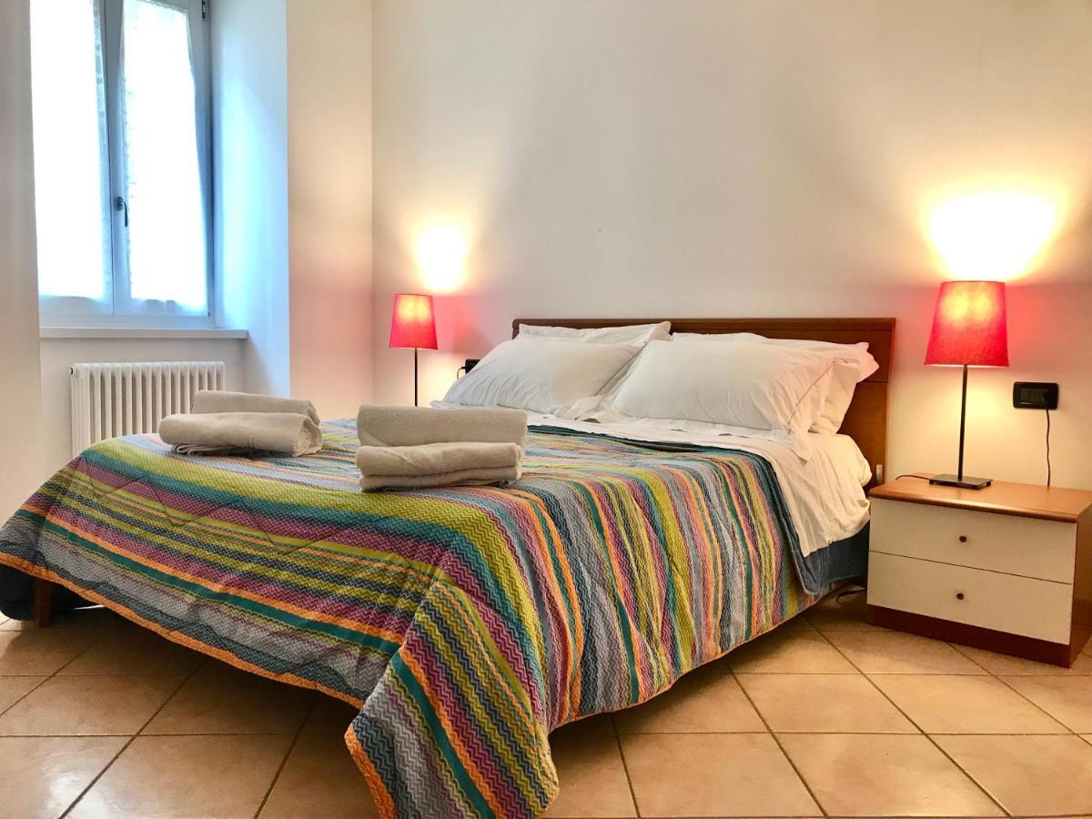 Casa Rosella Apartment เบซเซ็กกา ภายนอก รูปภาพ