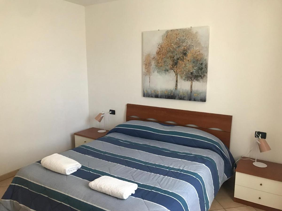 Casa Rosella Apartment เบซเซ็กกา ภายนอก รูปภาพ