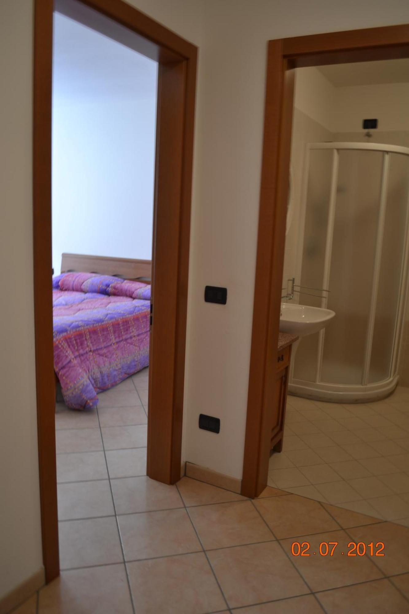 Casa Rosella Apartment เบซเซ็กกา ภายนอก รูปภาพ